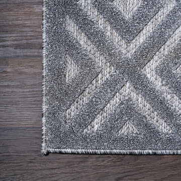 Portmany Neutral Diamond Trellis Indoor/outdoor Area Rug